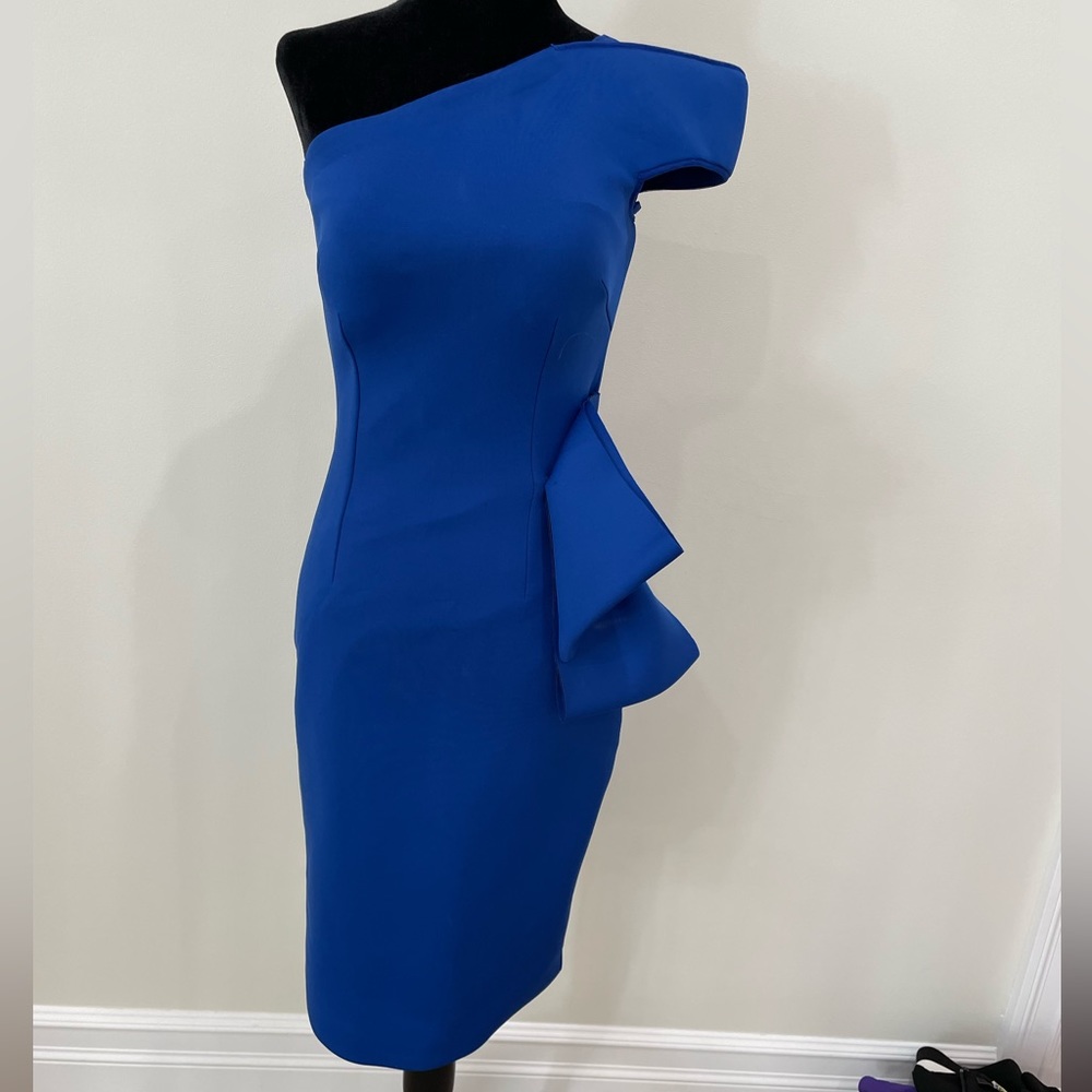 Women’s Dress size 2